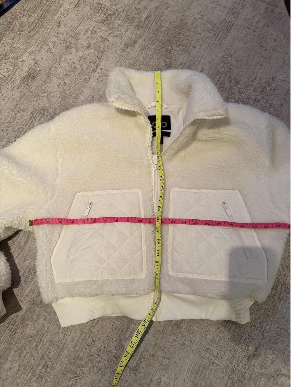 Excellent Alo White Sherpa Edge Fleece Zip-Up Jacket with Quilted Pockets M - Picture 6 of 7